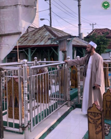 cc8e160a-8df6-4ed0-816c-57373d25075a